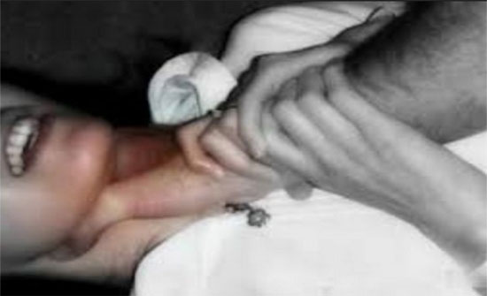 تفاصيل جديدة حول جريمة ضاحية الرشيد..خنقها بيديه وسلم نفسه تفاصيل جديدة حول جريمة ضاحية الرشيد..خنقها بيديه وسلم نفسه