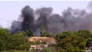 قتال عنيف شرق طرابلس والقذافي يعد بهزيمة الناتو 