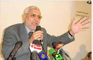 جماعة الإخوان تفصل أبو الفتوح   