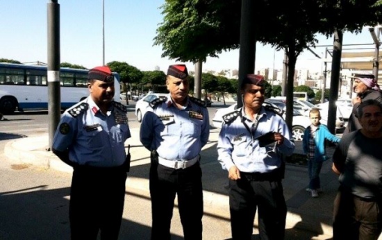 حملات للسير على مواقف ذوي الاحتياجات الخاصة