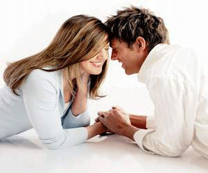 5 أشياء رومانسية عليك اخبار خطيبك بها قبل الزواج