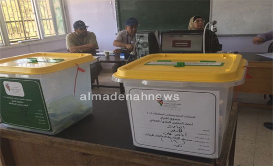 مشاهد من الانتخابات البلدية واللامركزية في منطقة طبربور مشاهد من الانتخابات البلدية واللامركزية في منطقة طبربور