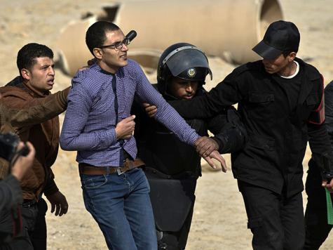 اعتقالات واتهام بمذبحة بحق معتقلين بمصر اعتقالات واتهام بمذبحة بحق معتقلين بمصر