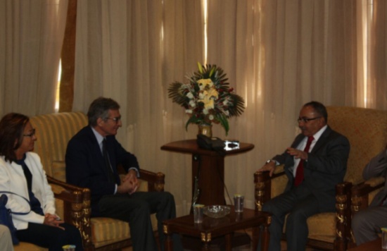 السفير الاسبانى يزور جامعة الحسين