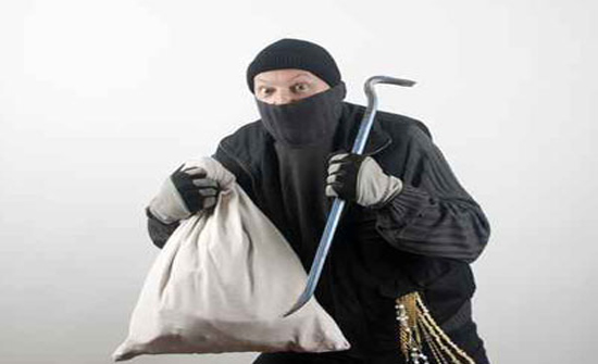 نطق الحكم على المتهمين في السطو على بريد الضليل