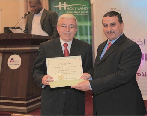 تخريج مئة اعلامي ليبي