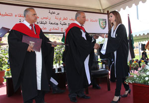 البلقاء التطبيقية تحتفل بتخريج الفوج الحادى عشر من طلبتها 