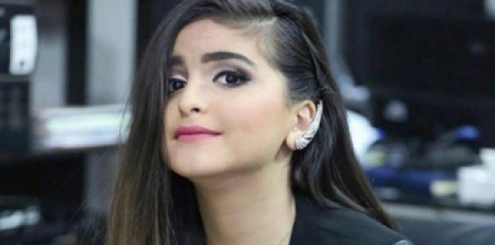 شاهد: حلا الترك في عيادة طبيب الأسنان بعد رجوعها للعيش مع والدتها شاهد: حلا الترك في عيادة طبيب الأسنان بعد رجوعها للعيش مع والدتها