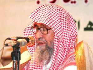 فتوى شيخ سعودي " يجوز قتل زميل العمل الذي لا يصلي "