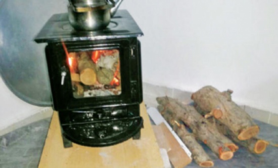 اصابات بإستنشاق غاز " مدفأة حطب "بمنطقة المشارع