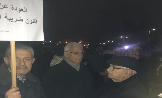 " الاحزاب " والحراك يعتصمون على الدوار الرابع - صور " الاحزاب " والحراك يعتصمون على الدوار الرابع - صور