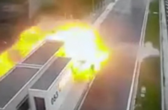 وفاة نجل مليونير يوناني و3 آخرين بحادث سير مروّع (شاهد)