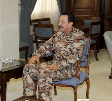 الفريق اول الركن الزبن يستقبل رئيس اركان القوات المسلحة الكندية الفريق اول الركن الزبن يستقبل رئيس اركان القوات المسلحة الكندية