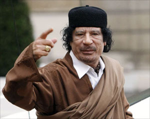 القذافي يوجه خطابا لشعبه عبر الهاتف ( فيديو ) القذافي يوجه خطابا لشعبه عبر الهاتف ( فيديو )