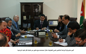 الزراعة تتخذ حزمة من الاجراءات لتوفير المواد الغذائية في شهر رمضان الزراعة تتخذ حزمة من الاجراءات لتوفير المواد الغذائية في شهر رمضان