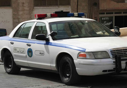 تبادل لاطلاق النار بين مطلوبين يودي بحياة أحدهم في ام البساتين تبادل لاطلاق النار بين مطلوبين يودي بحياة أحدهم في ام البساتين