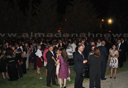 اردنيون يحتفلون بالعيد الوطني الامريكي في عبدون ( صور )