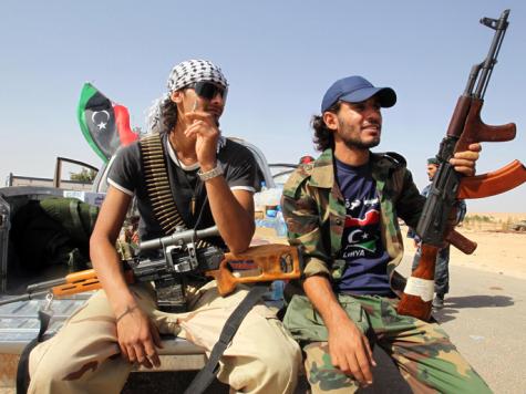 مسلحون يحاصرون وزارة خارجية ليبيا مسلحون يحاصرون وزارة خارجية ليبيا