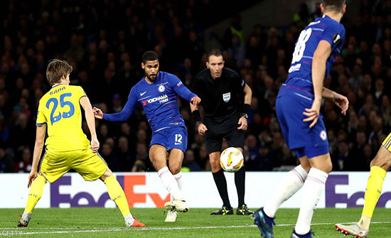 هاتريك" تشيك يمنح تشلسي فوزه الثالث