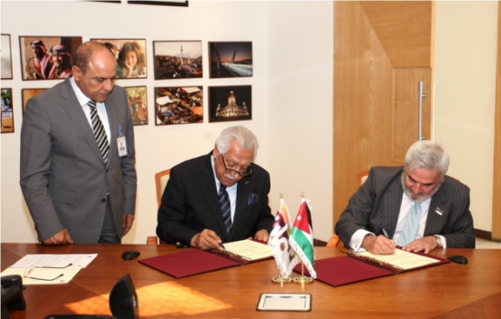 توقيع مذكرة تفاهم بين أمانة عمان ومنتدى الأعمال الهندسي