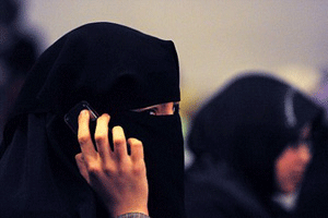 السجن عامًا لأية منتقبة ترفض كشف وجهها في أستراليا