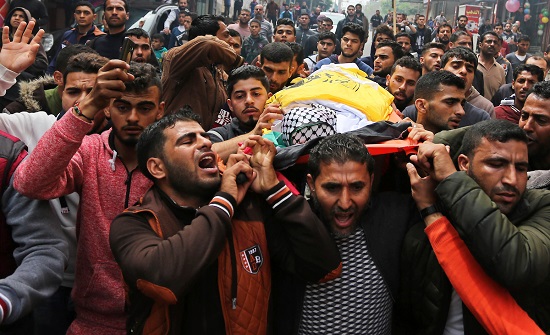 شهيد فلسطيني متأثرا بجراحه جنوب قطاع غزة شهيد فلسطيني متأثرا بجراحه جنوب قطاع غزة
