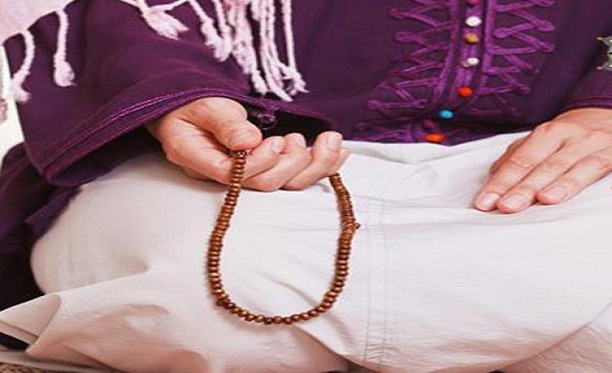 فيديو : حكم كشف القدمين للمرأة