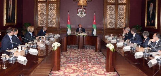 نائب الملك يستقبل زعيم الأغلبية في مجلس الشيوخ الأميركي نائب الملك يستقبل زعيم الأغلبية في مجلس الشيوخ الأميركي