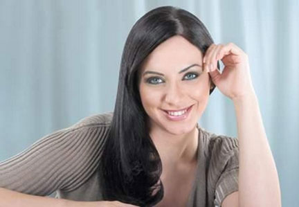 سلاف فواخرجي.. وصمة عار تلاحقها "في الهوى"! سلاف فواخرجي.. وصمة عار تلاحقها "في الهوى"!