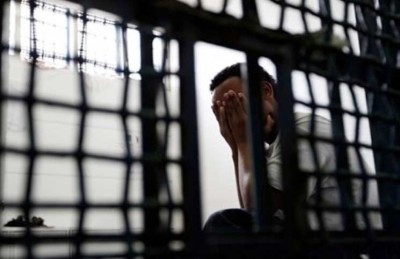 فتوى تجيز مقاومة “التغذية القسرية” للأسرى المضربين عن الطعام في سجون الاحتلال