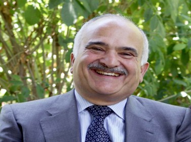 الامير الحسن يدعو الى الاستناد الى مبادئ واضحة لايجاد جو مناسب تنمو فيه الاجيال القادمة الامير الحسن يدعو الى الاستناد الى مبادئ واضحة لايجاد جو مناسب تنمو فيه الاجيال القادمة