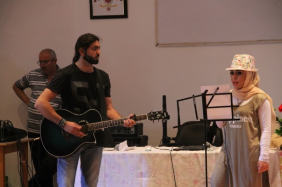 فيلادلفيا تقيم اليوم العلمي لقسم اللغة الإنجليزية