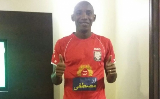 صورة .. البرازيلي هيلدر يوقع رسمياً على كشوفات نادي الوحدات