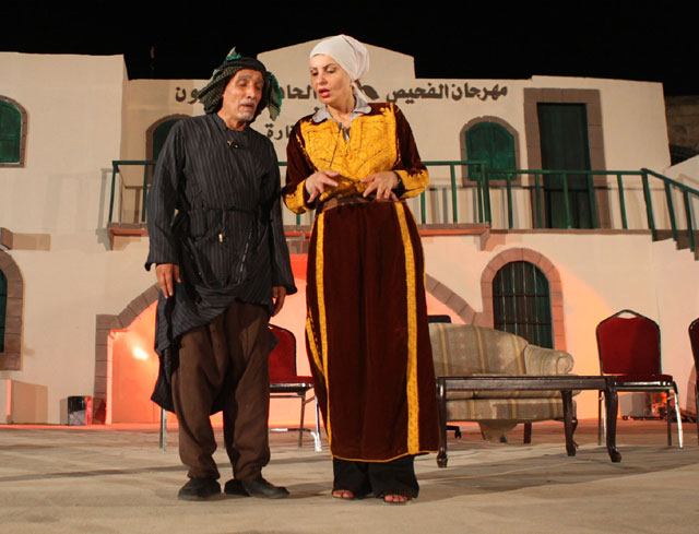 مهرجان الفحيص يختتم دورته الحادية والعشرين بالكوميديا الناقدة! مهرجان الفحيص يختتم دورته الحادية والعشرين بالكوميديا الناقدة!