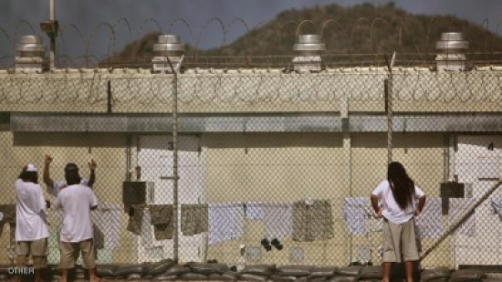 فرقة تطلب أجر تشغيل أغانيها بغوانتانامو