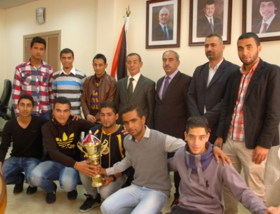الطفيلة التقنية تكرم فريقها الفائز ببطولة الاتحاد الرياضي للكليات الجامعية الطفيلة التقنية تكرم فريقها الفائز ببطولة الاتحاد الرياضي للكليات الجامعية