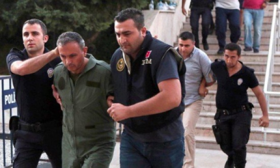 تركيا: الإفراج عن 1200 عسكري أوقفوا بعد محاولة الانقلاب تركيا: الإفراج عن 1200 عسكري أوقفوا بعد محاولة الانقلاب