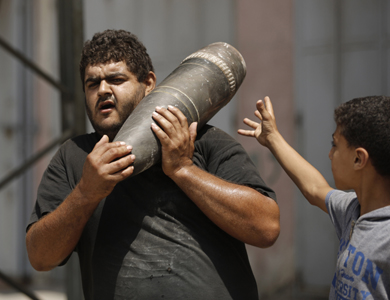 نائب رئيس الوزراء البريطاني يطالب بوقف توريد الأسلحة لإسرائيل