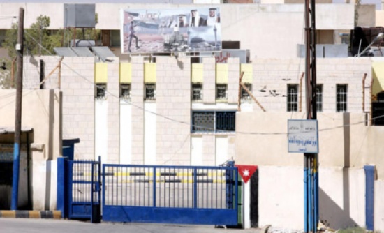 180 قاصرا يدخلن سنويا " فتيات الرصيفة "