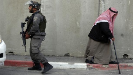 "غيتوات" القدس: الاحتلال يحوّل أحياء الفلسطينيين إلى سجون "غيتوات" القدس: الاحتلال يحوّل أحياء الفلسطينيين إلى سجون