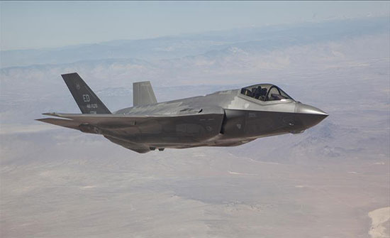 بريطانيا: هبوط المقاتلة "F-35B" أعظم لحظة في تاريخنا العسكري بريطانيا: هبوط المقاتلة "F-35B" أعظم لحظة في تاريخنا العسكري