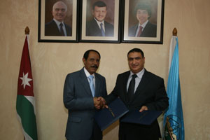 جامعة الزرقاء توقع اتفاقية مع شركة المنهل