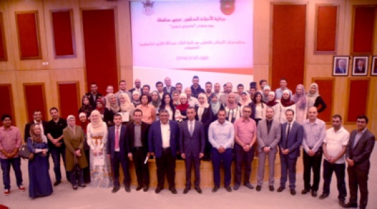طلبة "تكنولوجيا المعلومات" يعرضون مشاريعهم المبتكرة أمام نخبة من المتخصصين