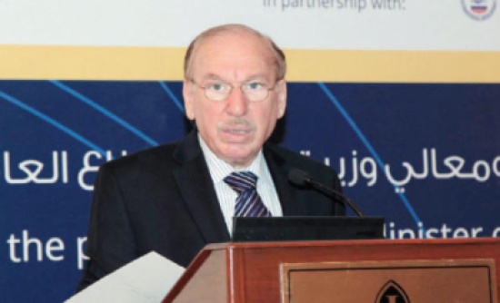 الحلواني يطالب بعملة نقدية موحدة الحلواني يطالب بعملة نقدية موحدة