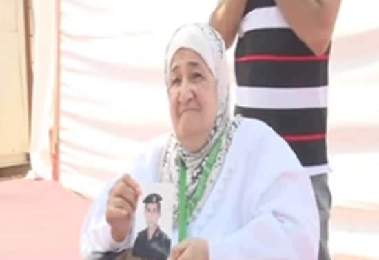حاج مصري يعيد حقيبة بها مجوهرات وأموال لحاجة حاج مصري يعيد حقيبة بها مجوهرات وأموال لحاجة