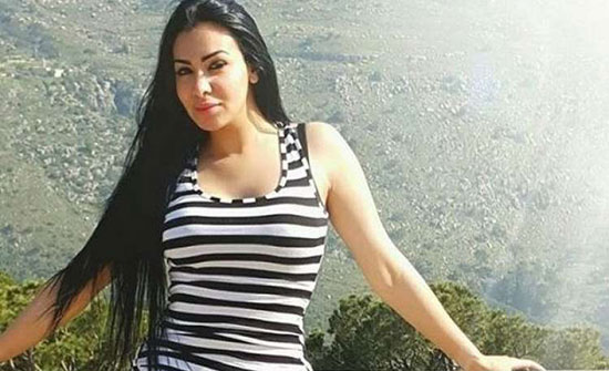 تنورة فوق الركبة.. ميريهان حسين تخطف الأنظار بإطلالة تبرز أنوثتها تنورة فوق الركبة.. ميريهان حسين تخطف الأنظار بإطلالة تبرز أنوثتها