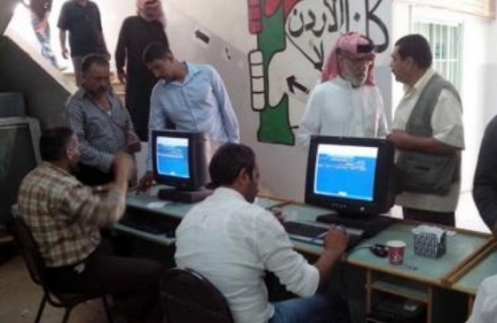 استكمال الربط الالكتروني لمراكز الاقتراع والفرز بالاغوار الجنوبية استكمال الربط الالكتروني لمراكز الاقتراع والفرز بالاغوار الجنوبية