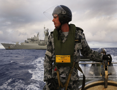 إعصار يهدد بعرقلة البحث عن الطائرة الماليزية المفقودة إعصار يهدد بعرقلة البحث عن الطائرة الماليزية المفقودة