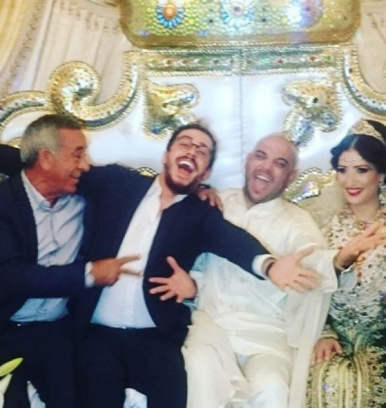 سعد المجرد يفاجئ عضو فرقته الموسيقية سعد المجرد يفاجئ عضو فرقته الموسيقية
