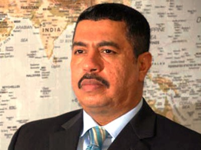 رئيس الوزراء اليمني المكلف يدعو المواطنين للمساهمة في اختيار حكومته رئيس الوزراء اليمني المكلف يدعو المواطنين للمساهمة في اختيار حكومته